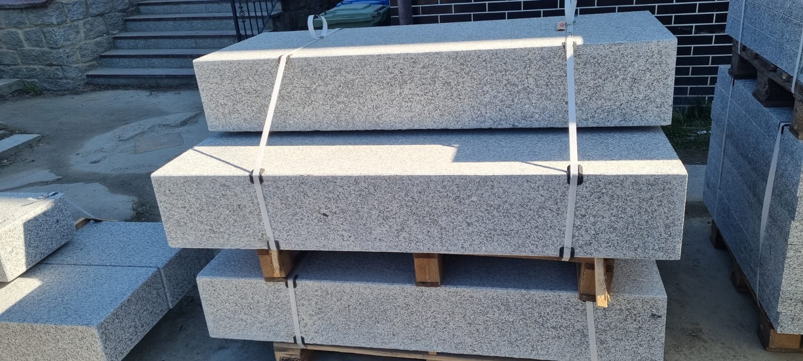 Stopnie schodowe granit